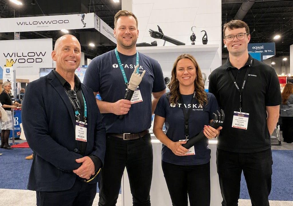Landscape image of TASKA team at AOPA 2026 in Las Vegas