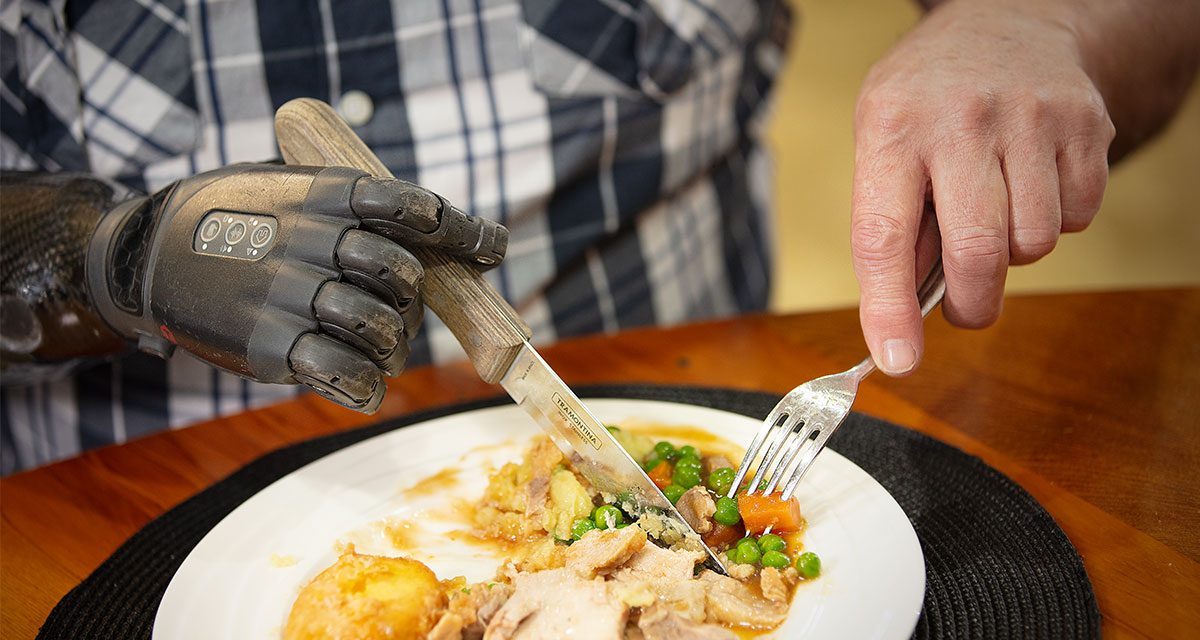 Bryden-using-cutlery